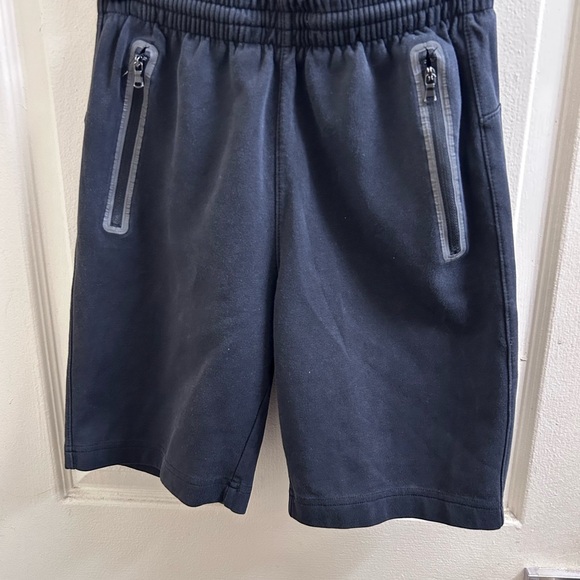 Old Navy Men's Dark Gray Athletic Shorts - Picture 1 of 3